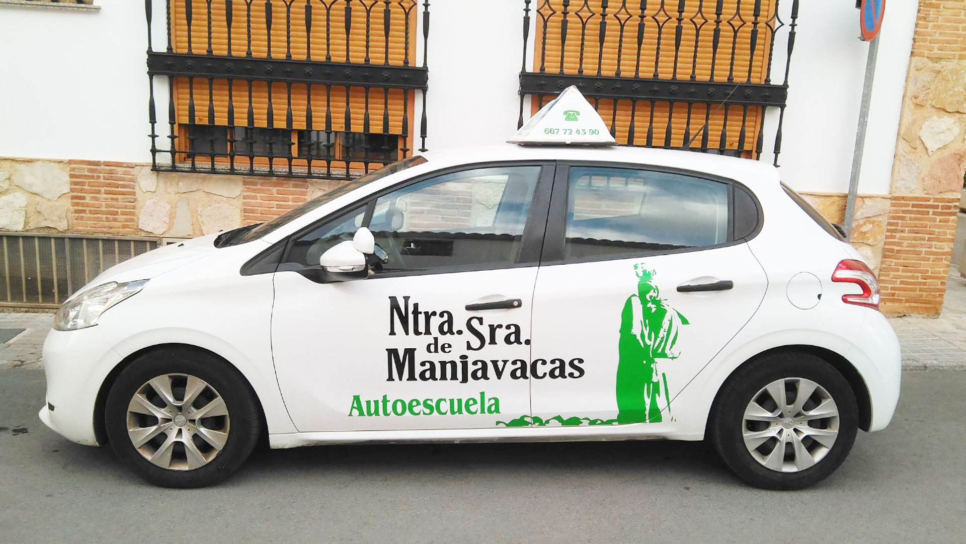 Coche Autoescuela Manjavacas